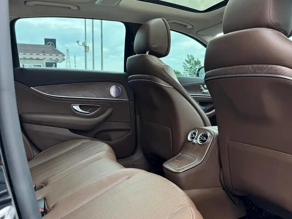 Mercedes-Benz E-Class 2021