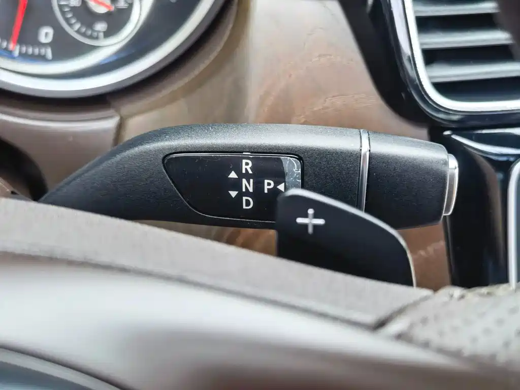 Mercedes-Benz GLE 2017 — фото 13