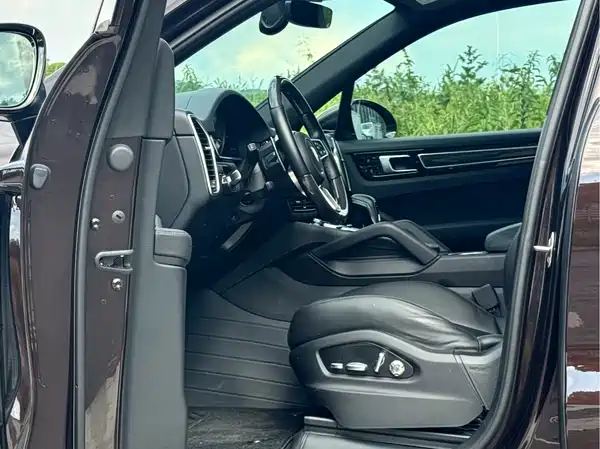 Porsche Cayenne 2020
