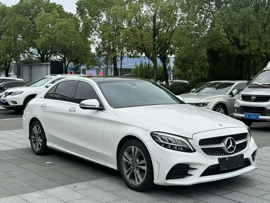 Mercedes-Benz C-Class 2020