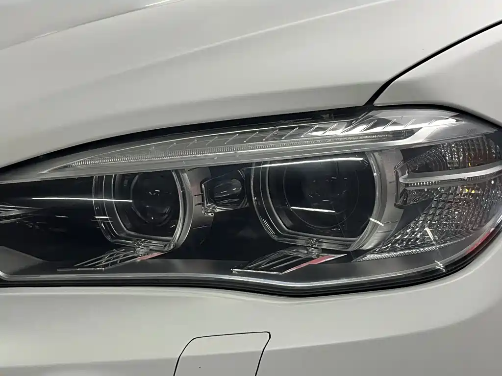 BMW X5 2014 — фото 27