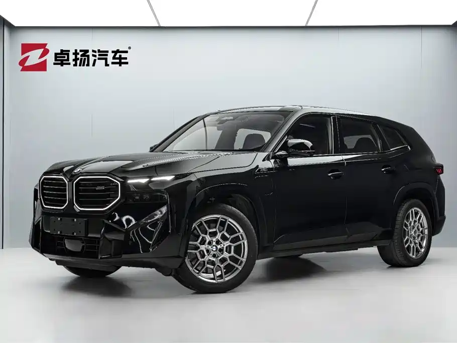 BMW XM 2024