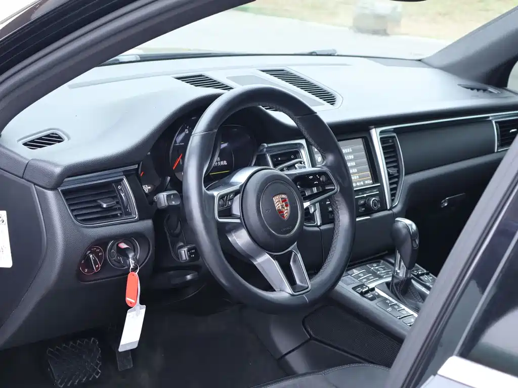 Porsche Macan 2015 — фото 4