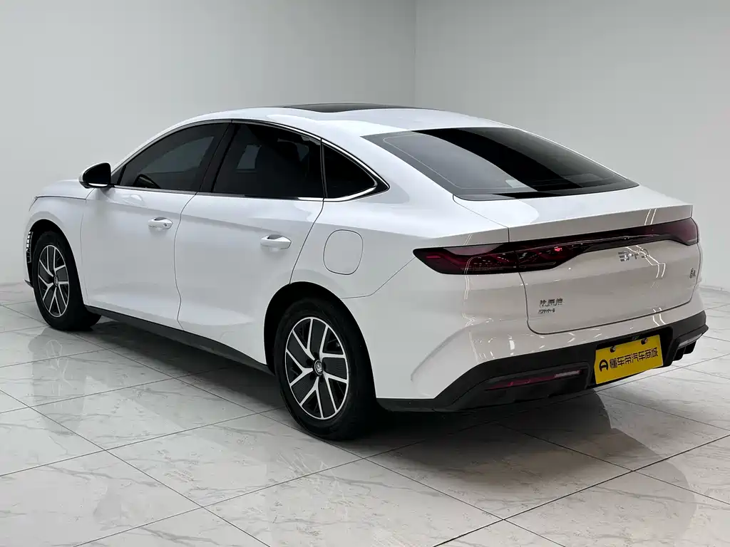 BYD Qin L 2025 — фото 17
