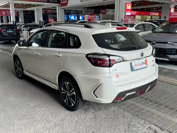 Venucia T70 2018