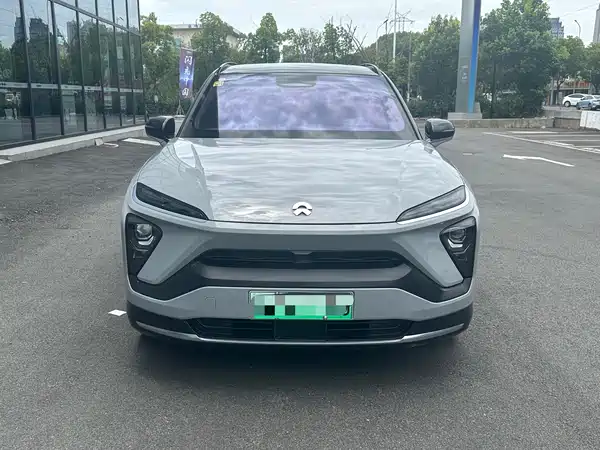 NIO ES6 2020