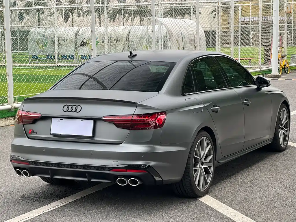 Audi S4 2024