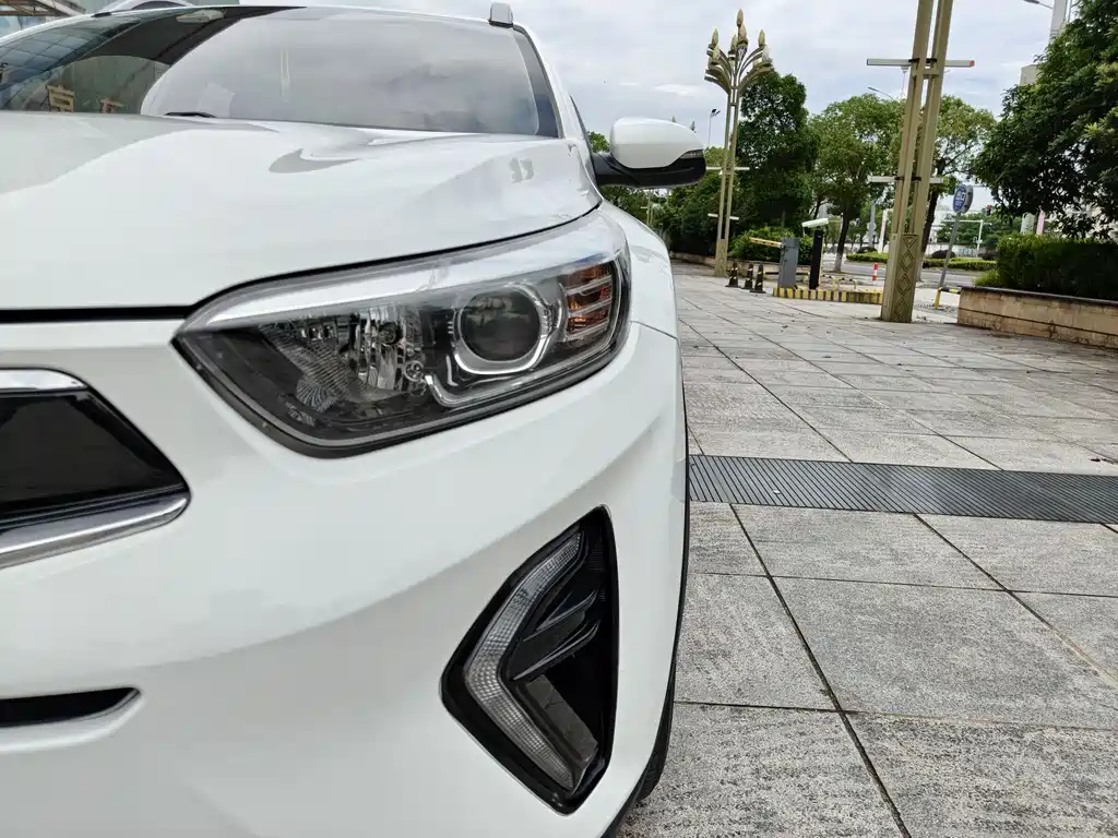 Kia KX1 2019 — фото 9