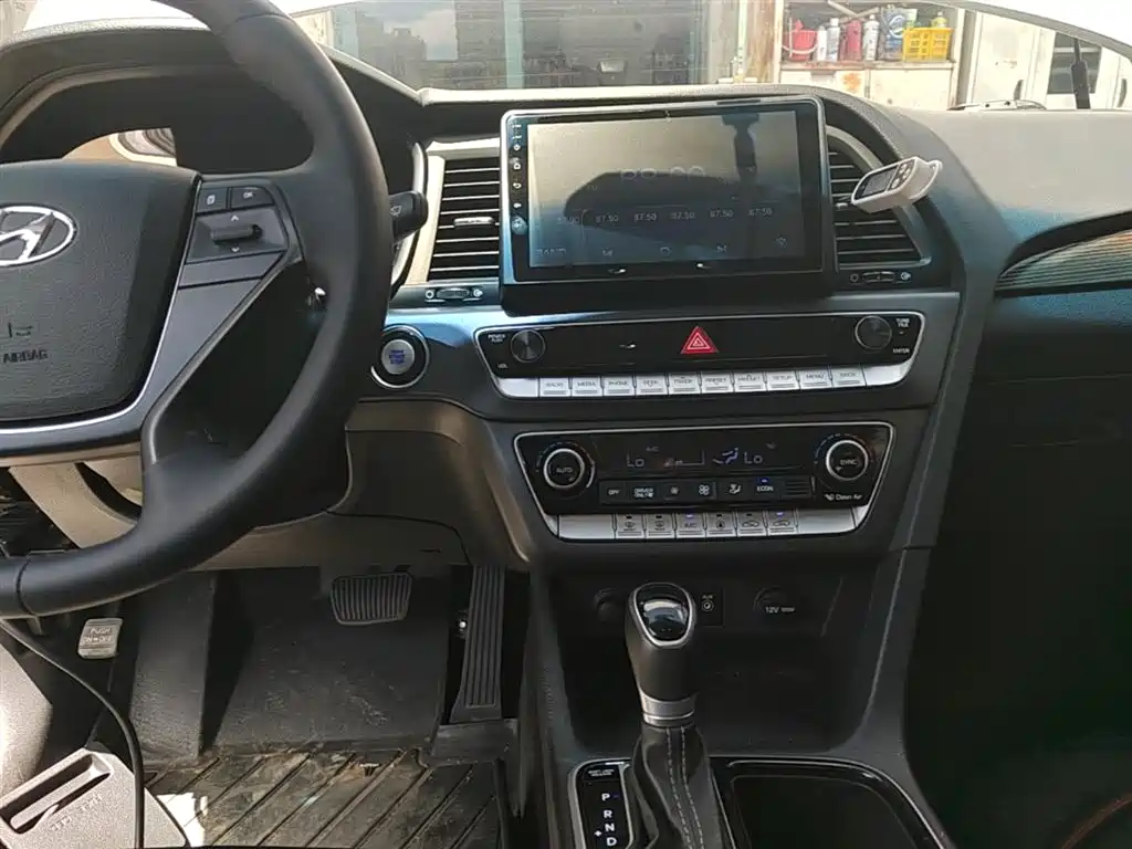 Hyundai Sonata PHEV 2019 — фото 13