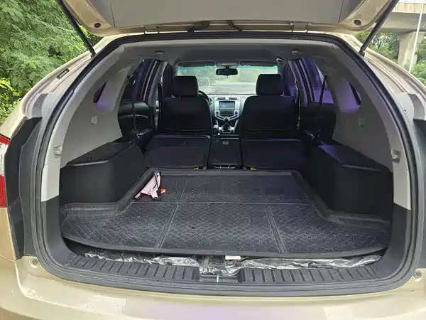 BYD S6 2014