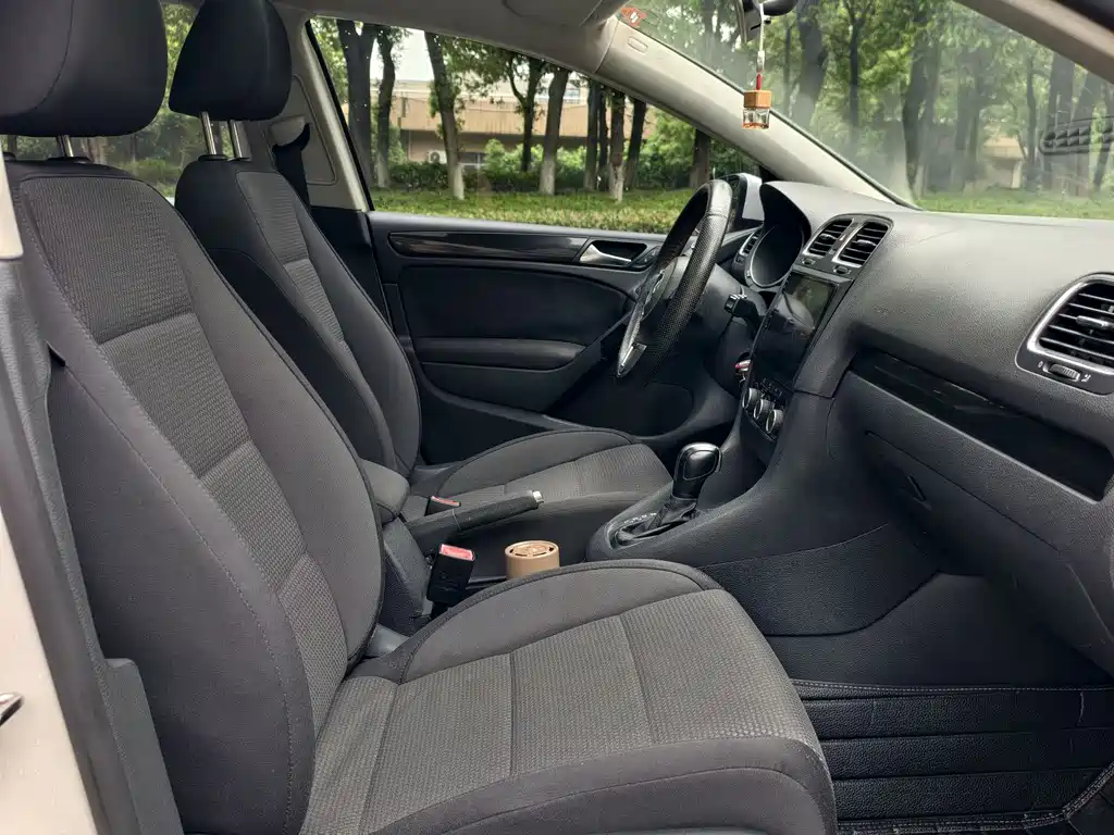Volkswagen Golf 2014