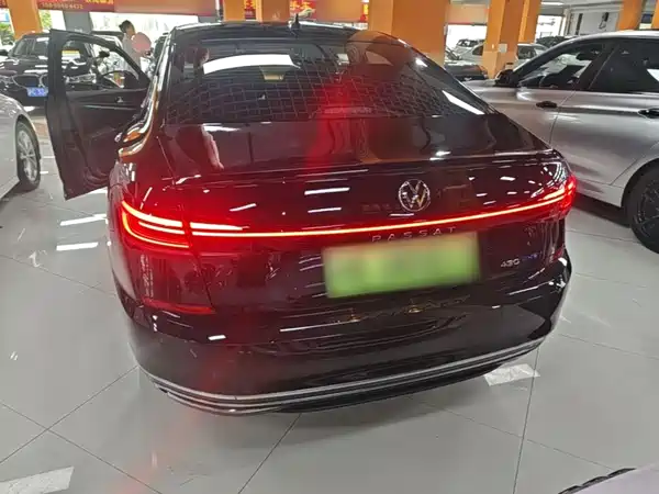Volkswagen Passat Plug-In Hybrid 2022