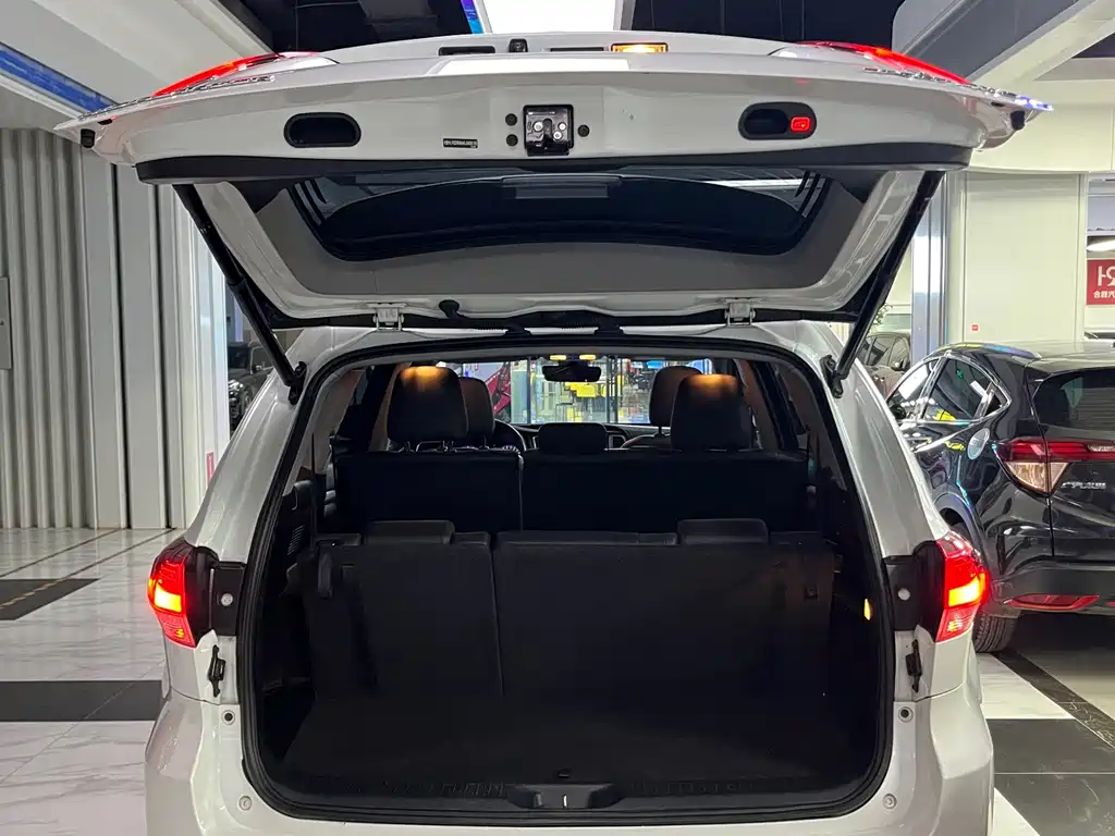 Toyota Highlander 2020 — фото 21
