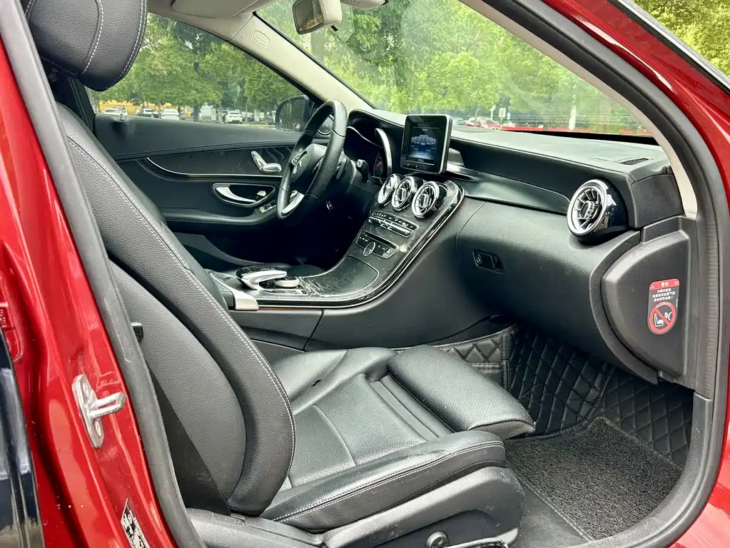 Mercedes-Benz C-Class 2016 — фото 16