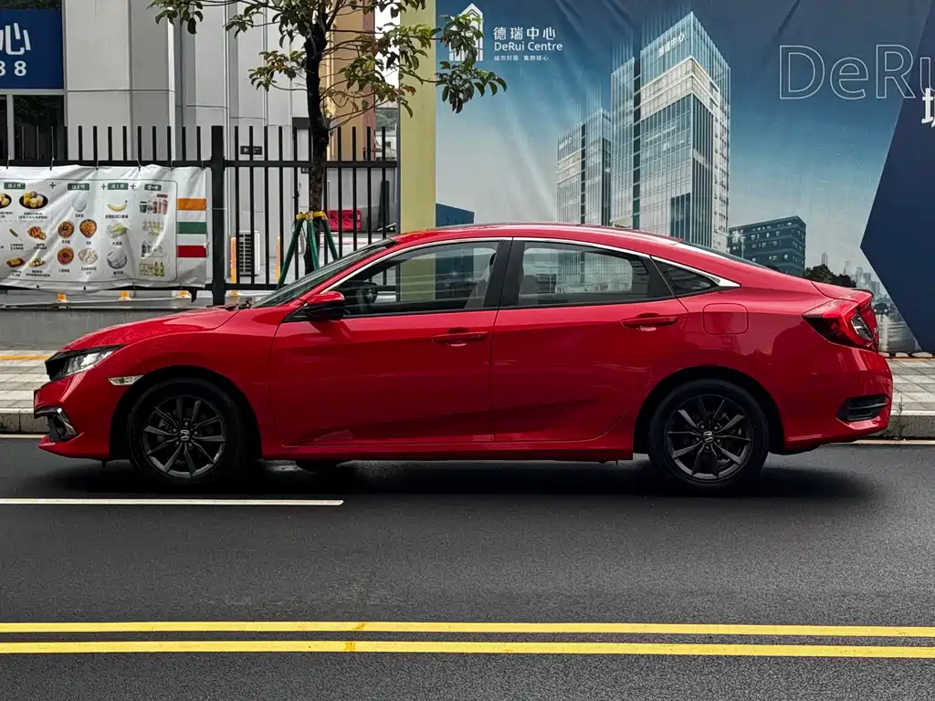 Honda Civic 2021 — фото 13