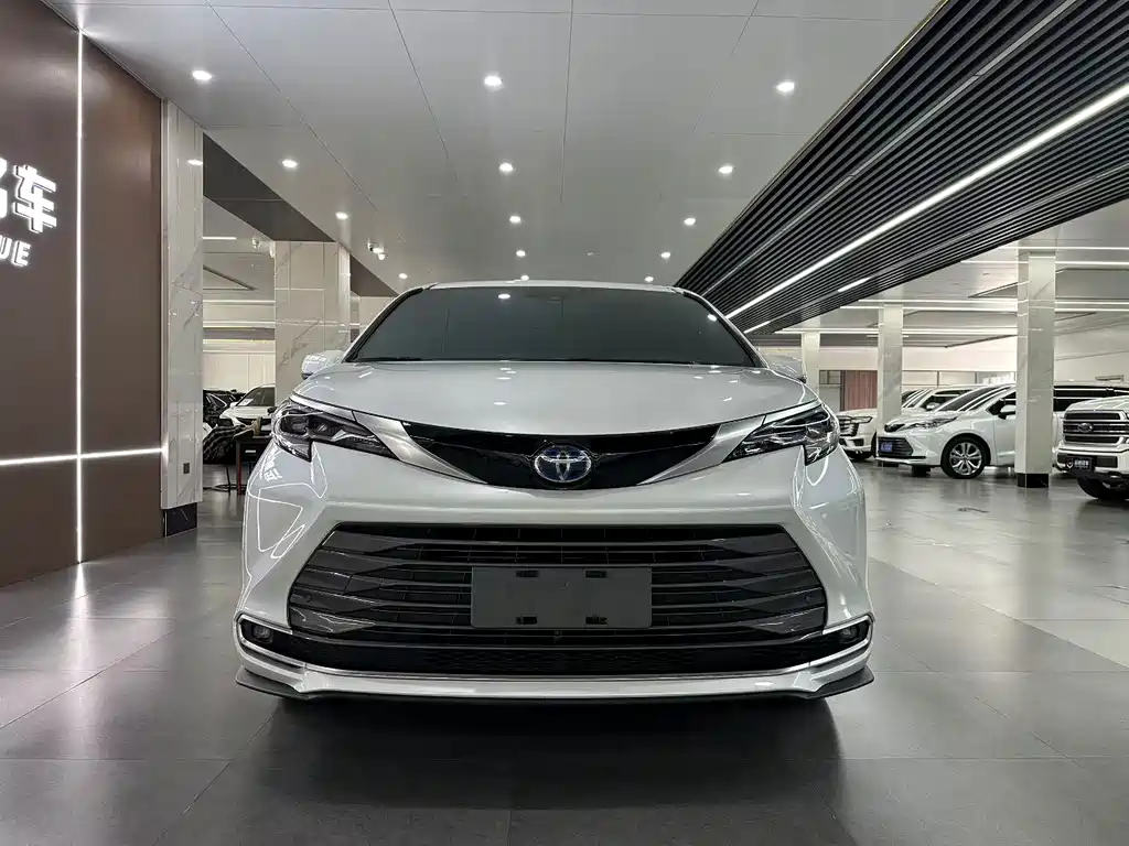Toyota Sienna 2022