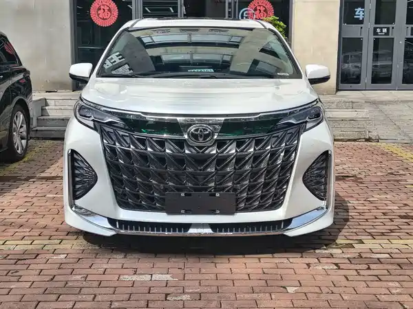 Toyota Sienna 2025