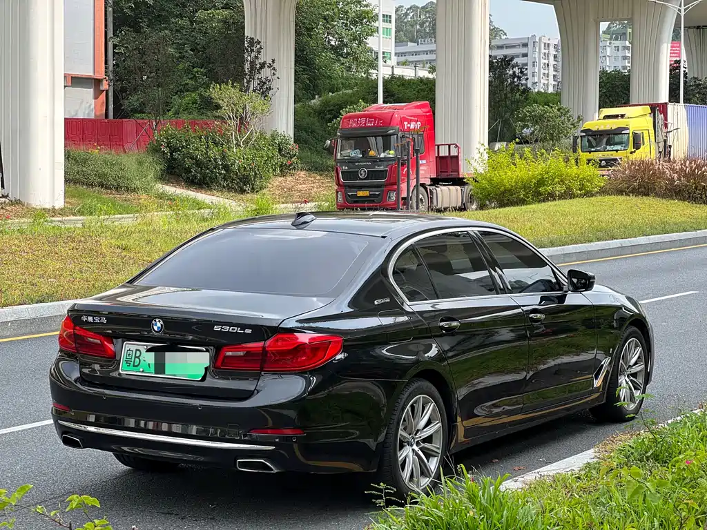BMW 5 Series New Energy 2018 — фото 6