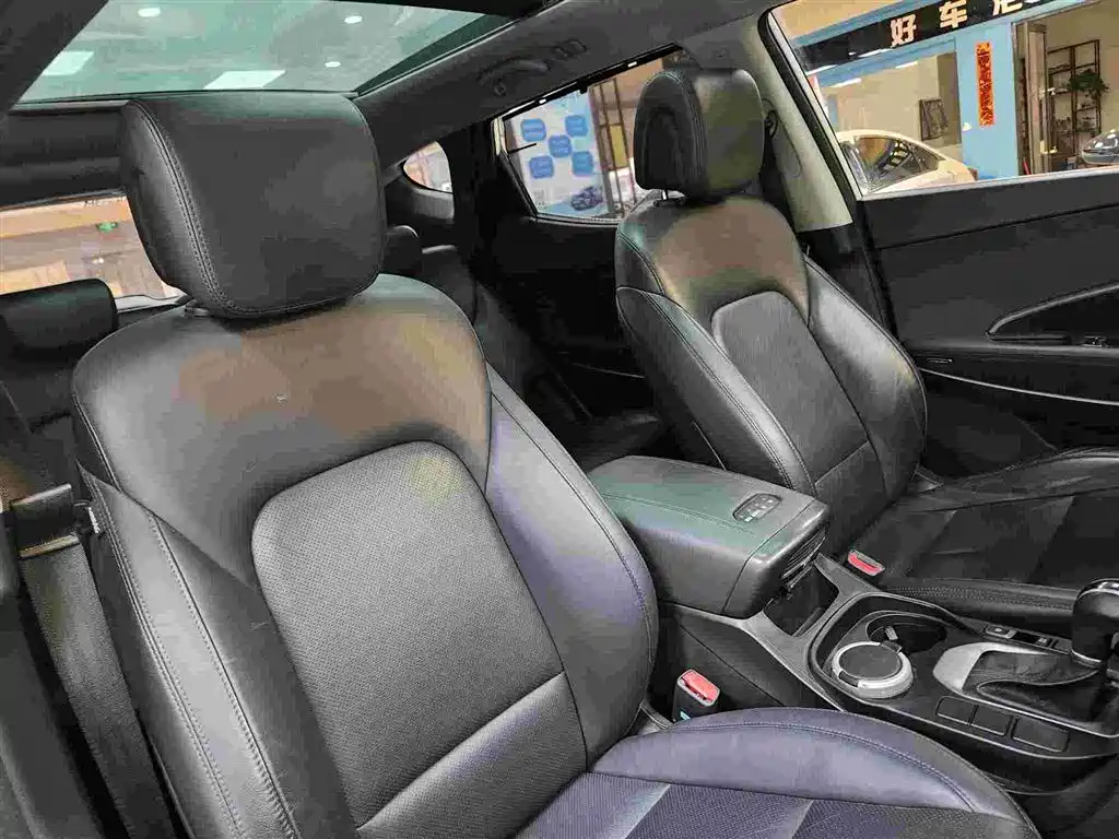 Hyundai Santa Fe 2015 — фото 17