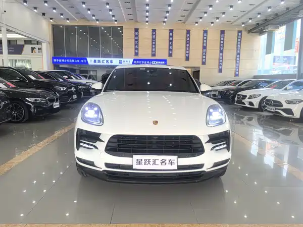Porsche Macan 2021