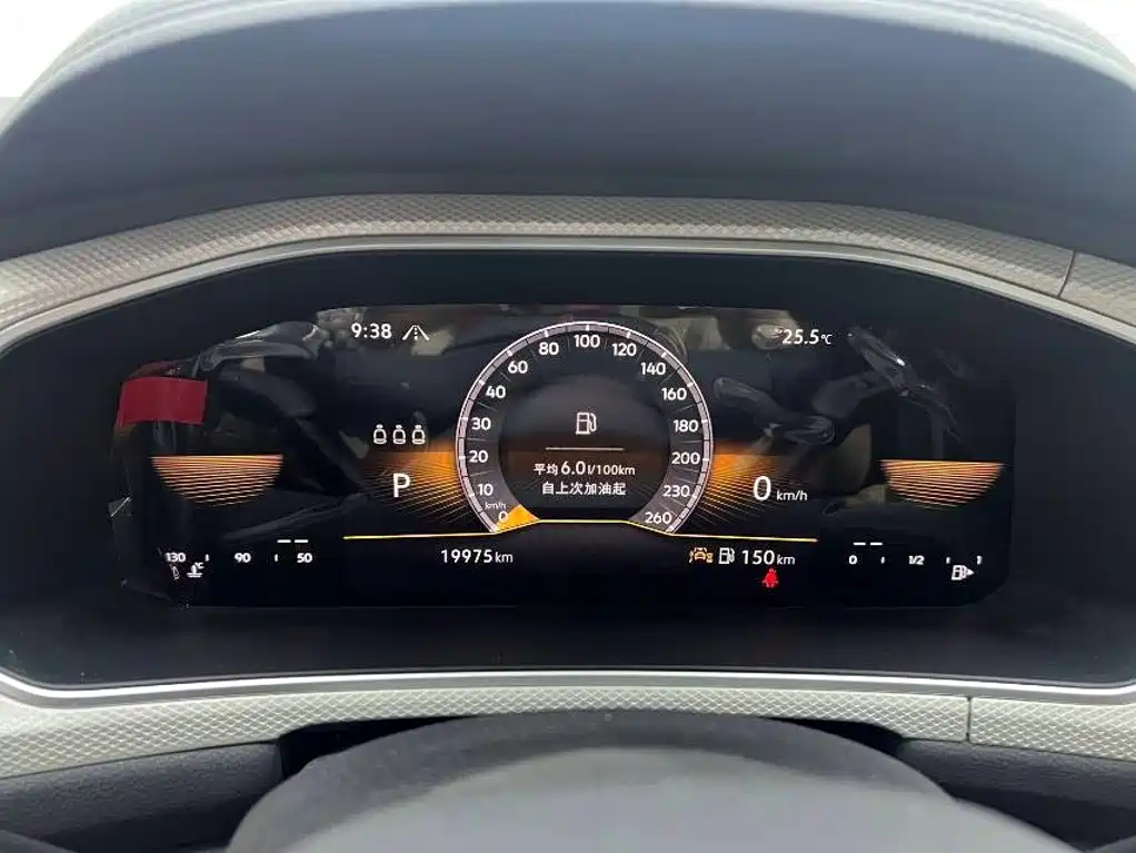 Volkswagen T-Roc 2023 — фото 12