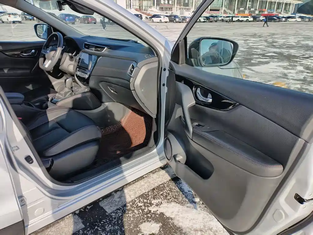 Nissan Qashqai 2021 — фото 15