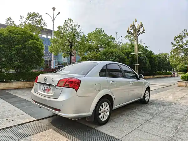Buick Excelle 2013