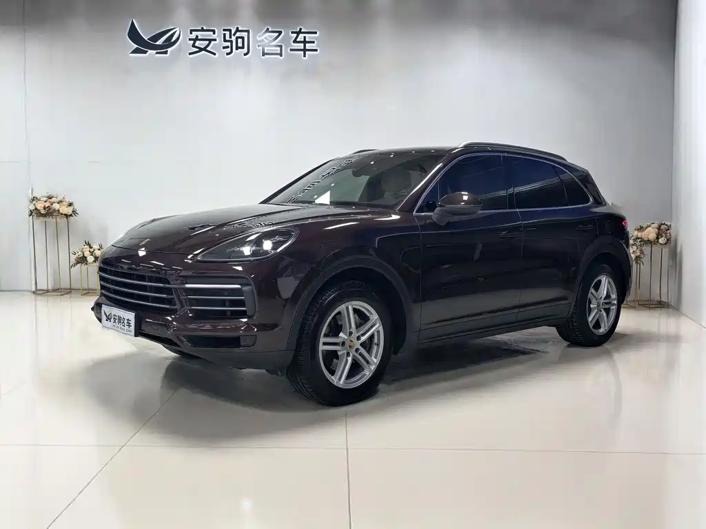 Porsche Cayenne 2018 — фото 1