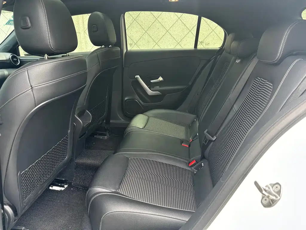 Mercedes-Benz A-Class 2020 — фото 9