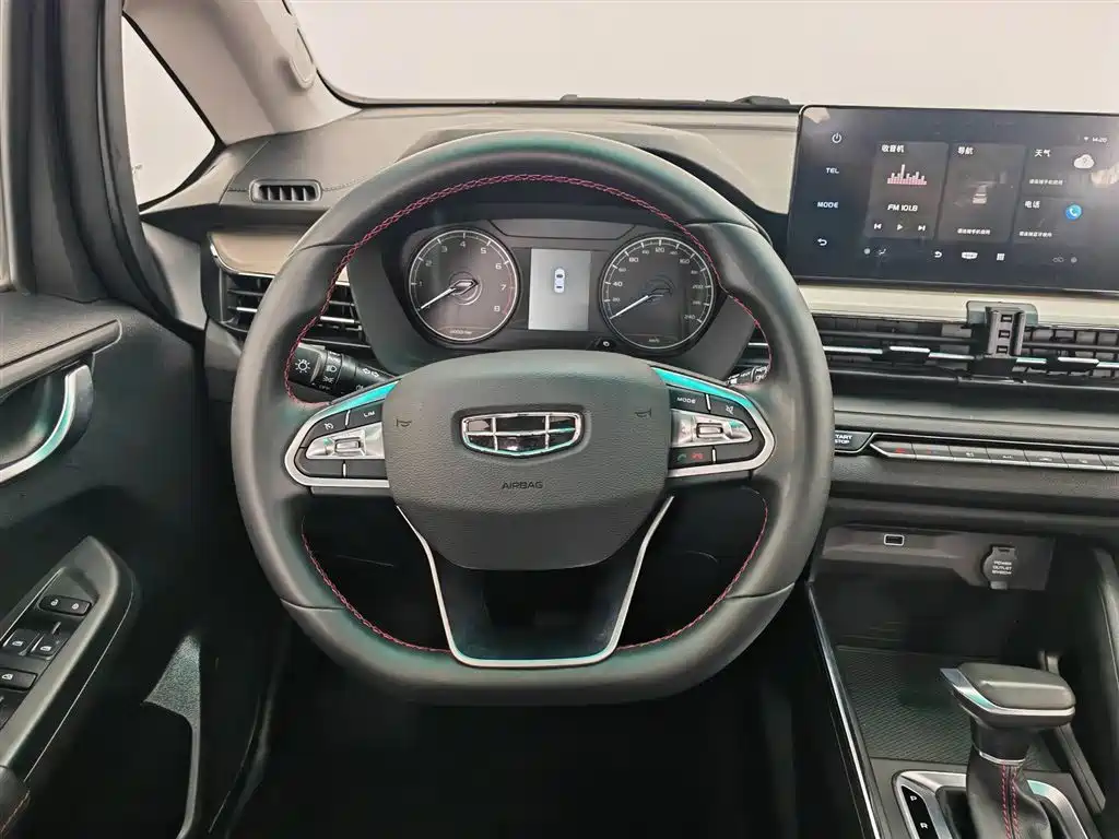 Geely Vision X3 2021 — фото 11
