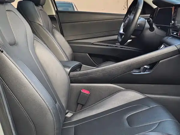 Hyundai Elantra 2021