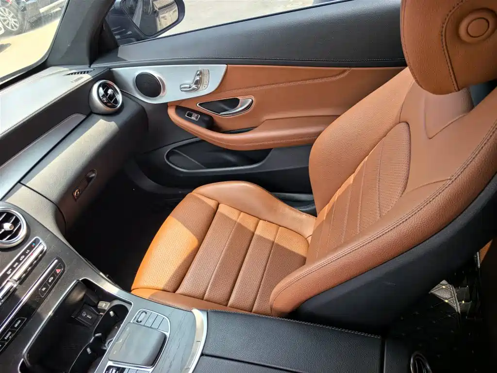 Mercedes-Benz C-Class 2019 — фото 12