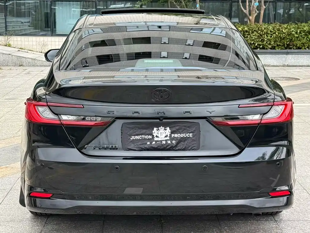 Toyota Camry 2024