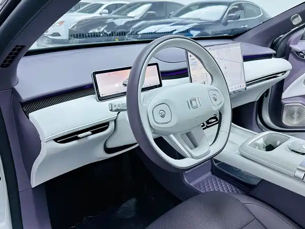 Changan Qiyuan A06 2025