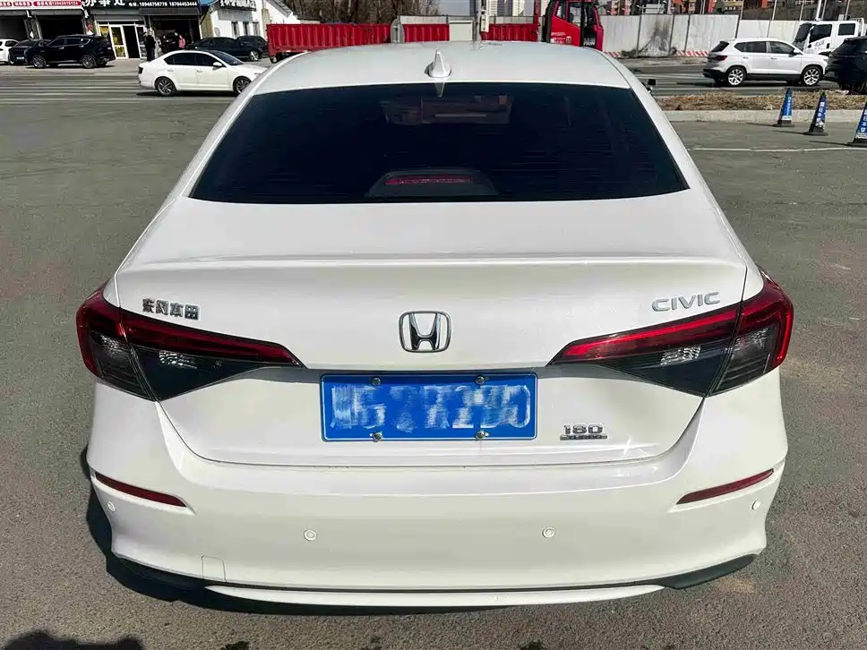 Honda Civic 2022 — фото 16