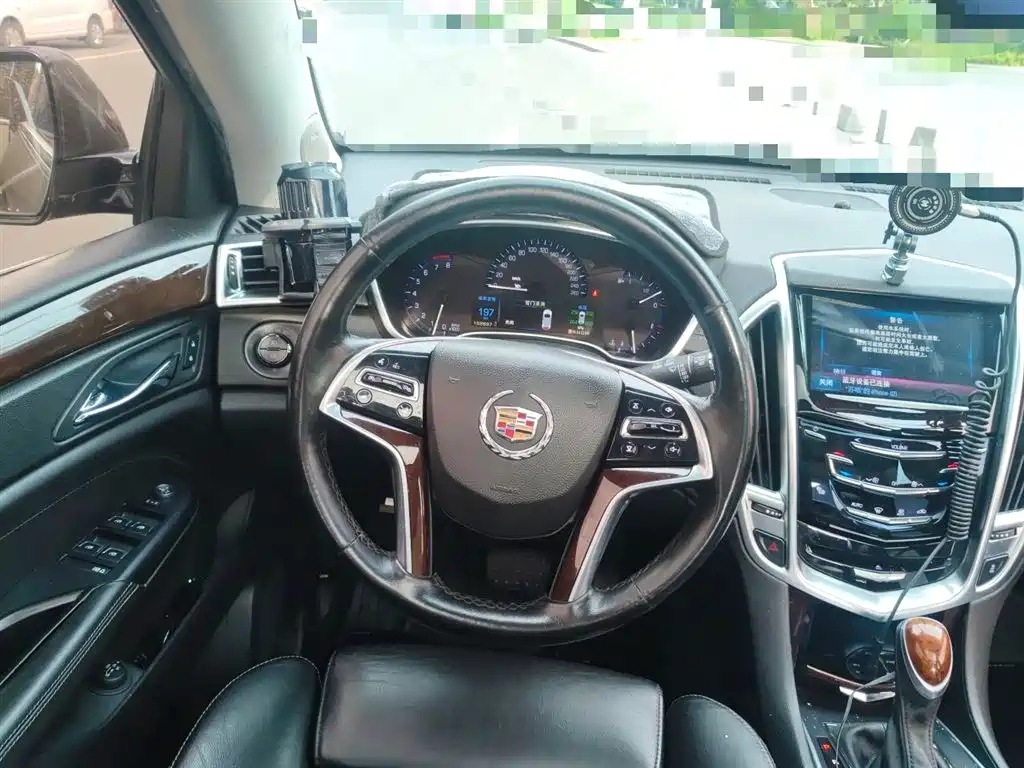 Cadillac SRX 2015 — фото 3