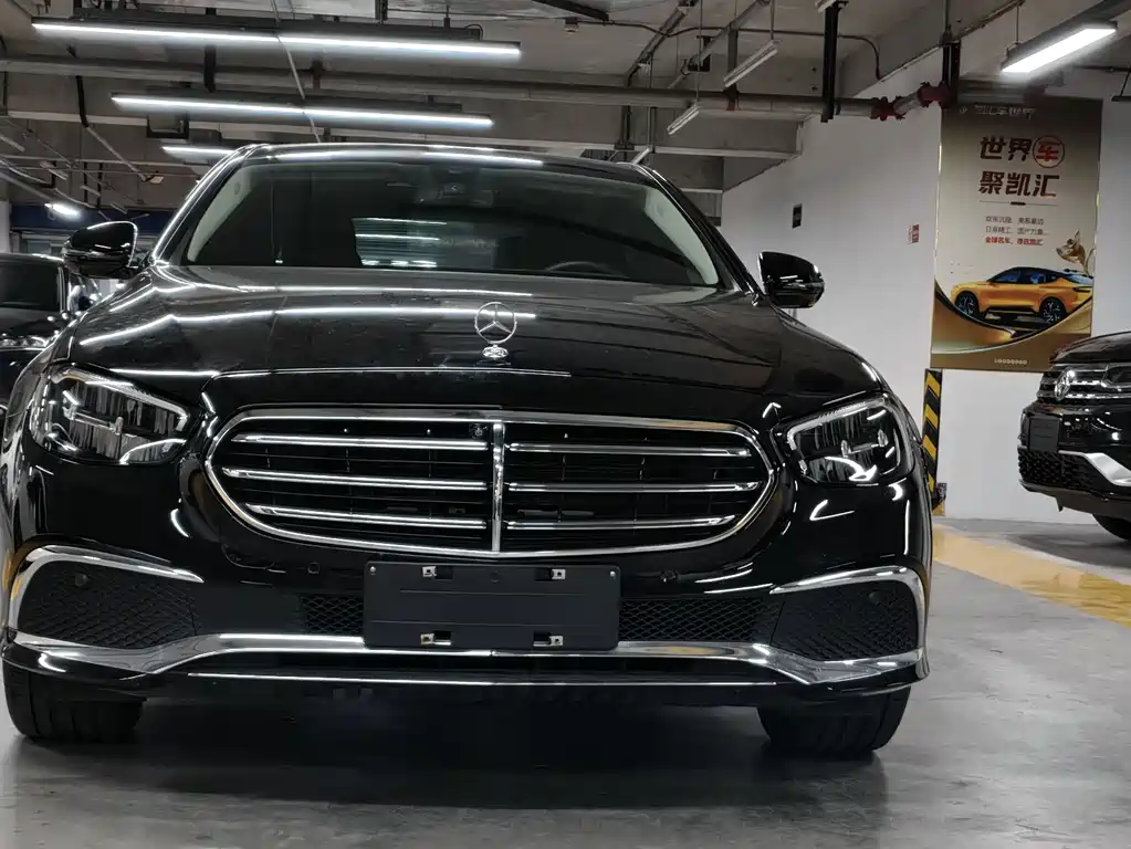 Mercedes-Benz E-Class 2023
