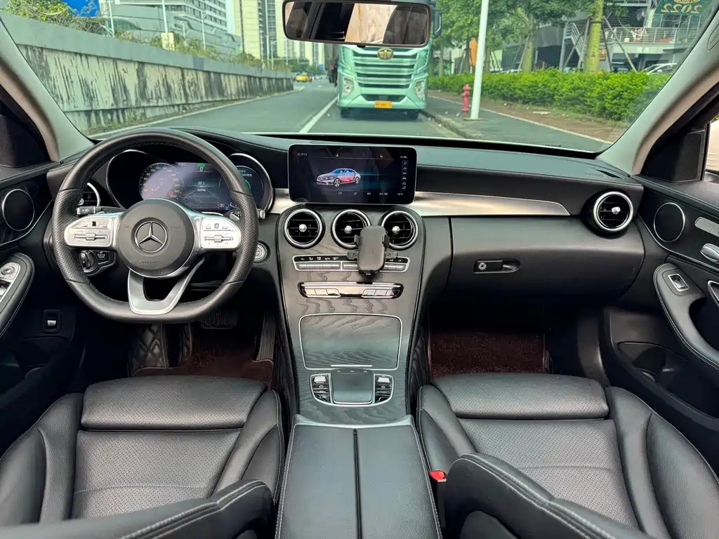 Mercedes-Benz C-Class 2020 — фото 13