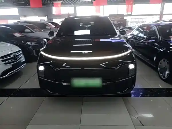 Li Auto L8 2023
