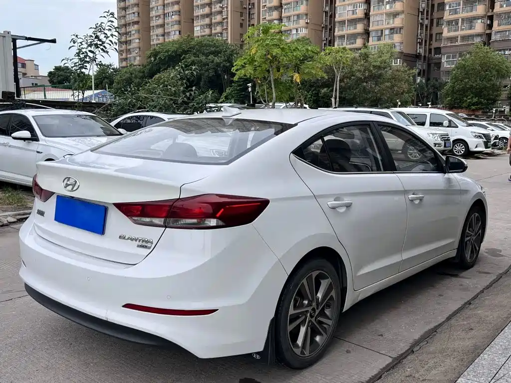 Hyundai Celesta 2016 — фото 4