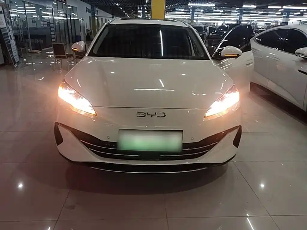 BYD Seal 06 DM-i Wagon 2026 — фото 3