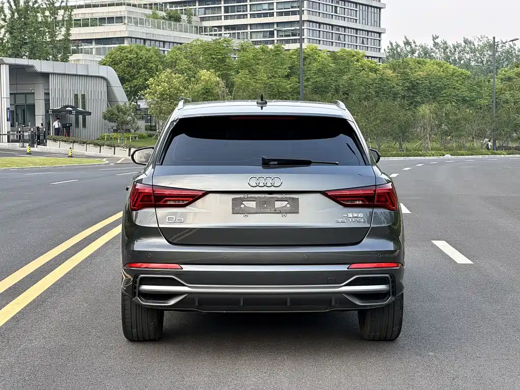 Audi Q3 2022 — фото 17