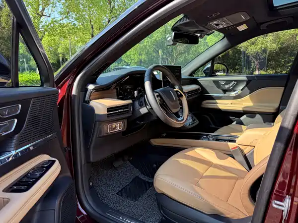 Lincoln Corsair 2021
