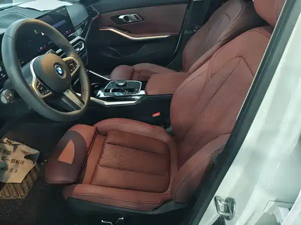 BMW i3 2024