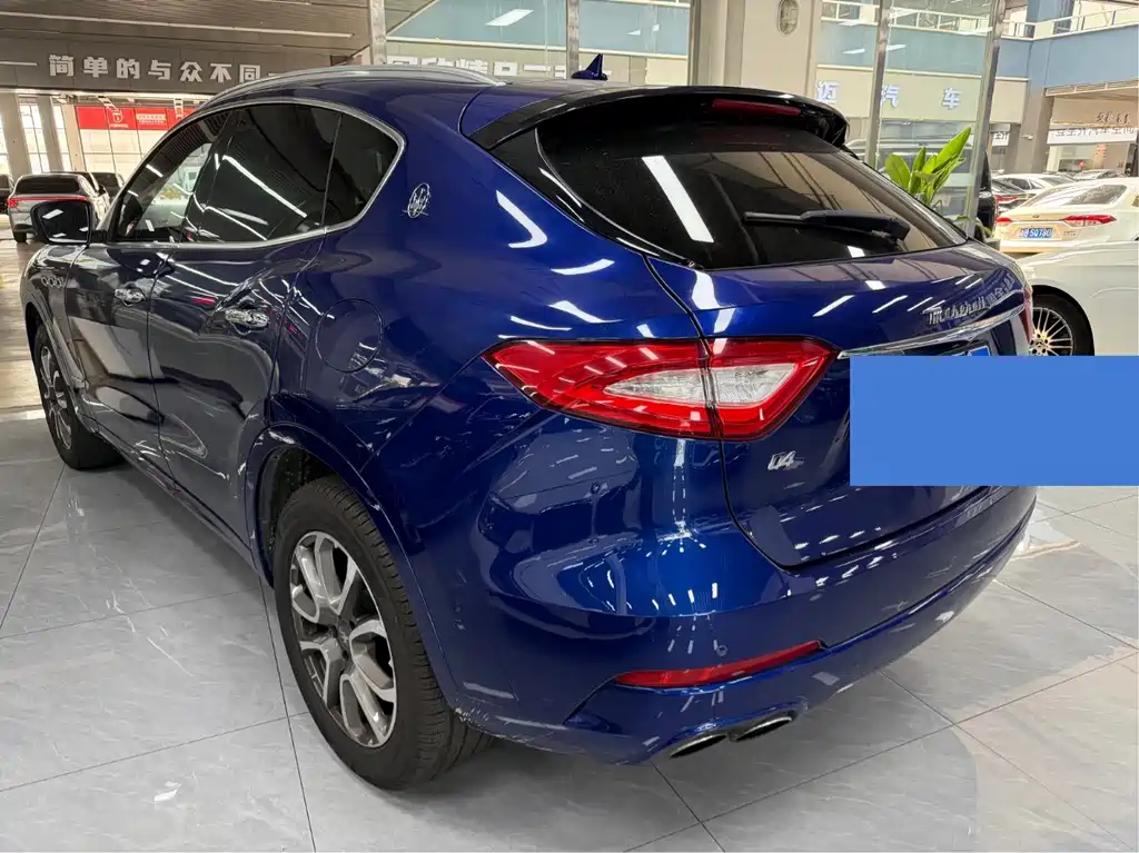 Maserati Levante 2018 — фото 14