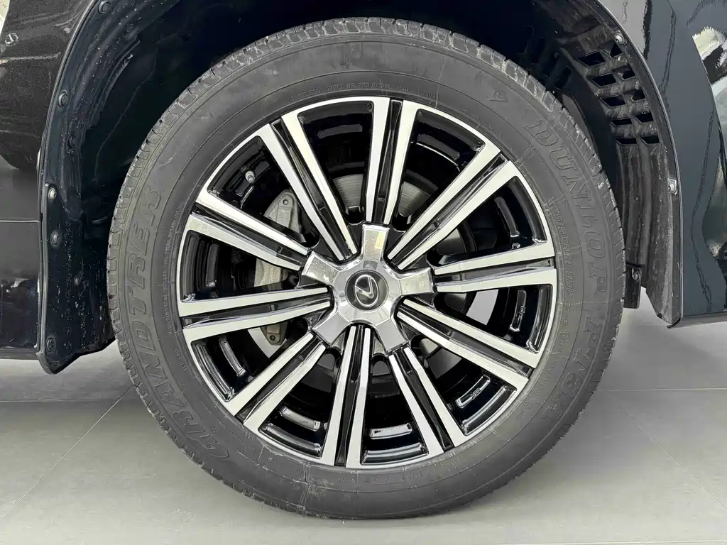 Lexus LX 2021 — фото 22