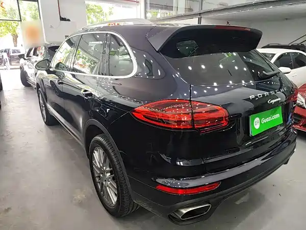 Porsche Cayenne 2016