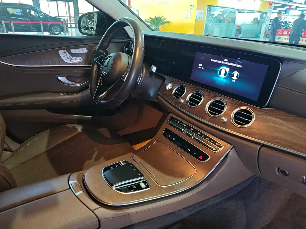 Mercedes-Benz E-Class New Energy 2022 — фото 16