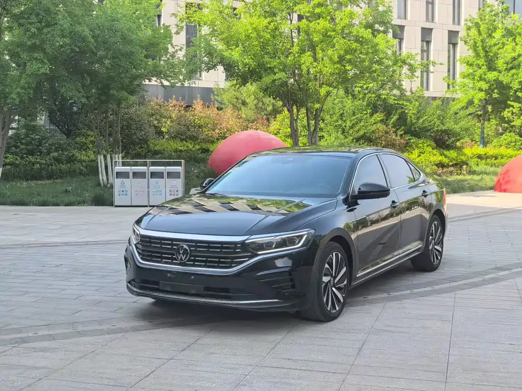 Volkswagen Passat 2023