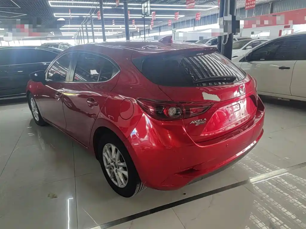 Mazda 3 Axela 2018 — фото 5